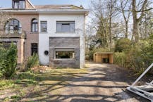 Te renoveren woning te koop tussen Kalmthout en Kapellen