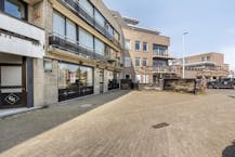 Commercieel pand te huur in het centrum van Sint-Kruis