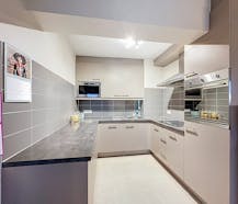 Ruim 2 slaapkamer appartement te Sint-Amands, Heikant 16