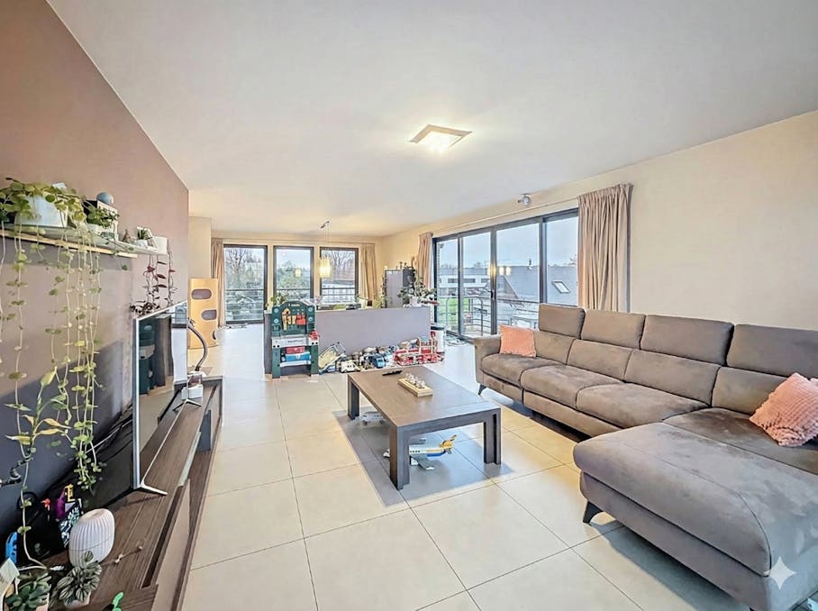 Ruim 2 slaapkamer appartement te Sint-Amands, Heikant 16