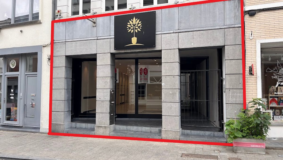 Modern handelspand / boetiek te huur in Kortrijk!