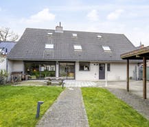 Huis te koop met luxueus privé saunacomplex en zwembad