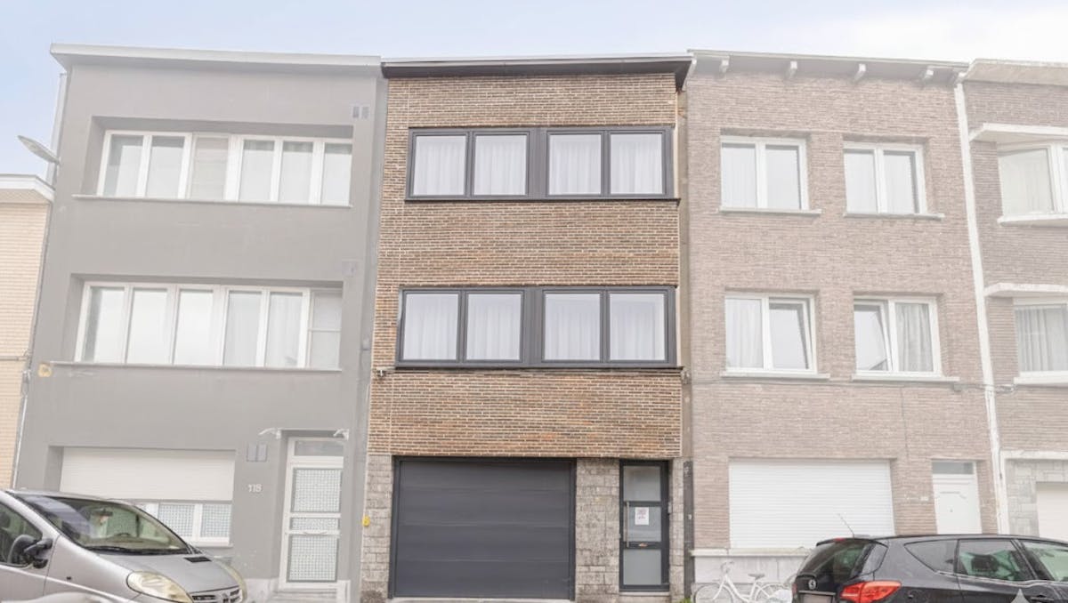 Ruim instapklaar huis/kangoeroewoning in Deurne met garage!