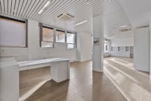 Instapklaar kantoor (208 m²) te koop op toplocatie in Assebroek