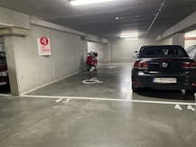 Ruime staanplaats nr°43 te huur Marie Popelinplantsoen