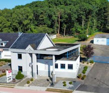 Ruime woning en prachtige tuin te Lummen