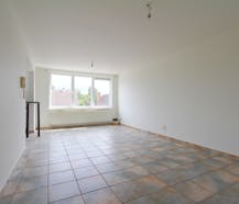 Appartement met 2 slaapkamers, ruim terras en oprit in Boom