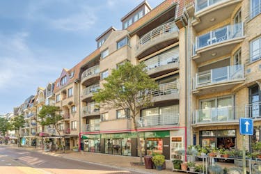 Kantoor te koop op topligging in Kerkstraat in Wenduine