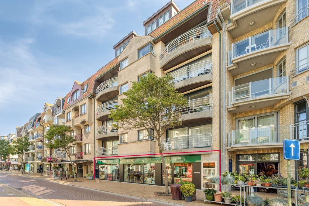 Kantoor te koop op topligging in Kerkstraat in Wenduine