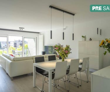 Instapklaar 2-slaapkamerappartement met zicht op de Leie in Harelbeke