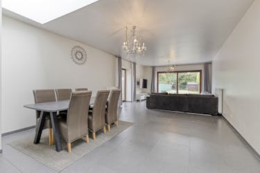 Huis met 3 kamers en garage te koop in centrum Desselgem 