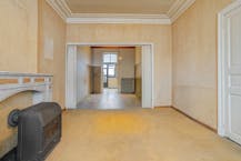 Huis met ruime zongerichte tuin te koop in centrum Knokke