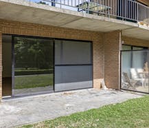 Ruim gelijkvloers appartement (124m²) in het groen