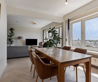 Instapklaar 2-slaapkamerappartement te koop in Berchem