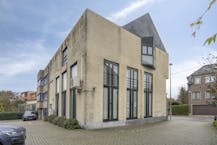Kantoorgebouw met eigen parking te koop Strombeek-Bever