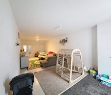 Charmante rijwoning met koer te huur in Oudenaarde.