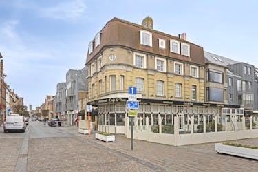 Patrimoniumvennootschap bestaande uit restaurant en 3 appartementen