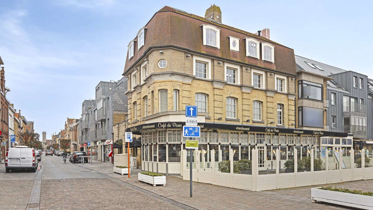 Patrimoniumvennootschap bestaande uit restaurant en 3 appartementen