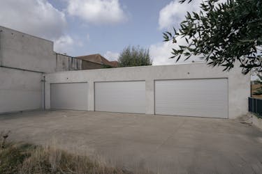 Magazijn van ca. 145 m² te koop in Lauwe!