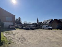 bouwgrond voor woningbouw met opslagplaats