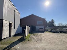 bouwgrond voor woningbouw met opslagplaats