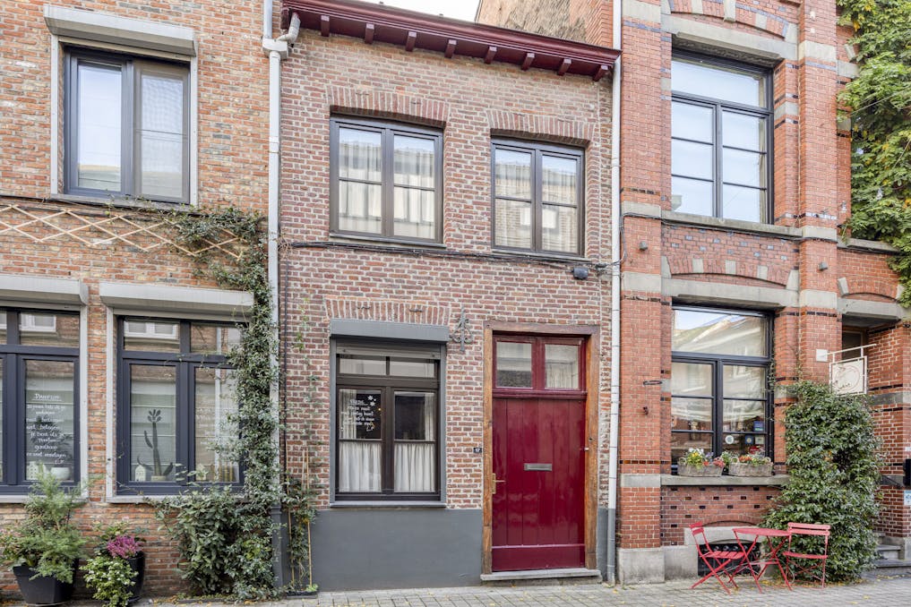 Op te knappen stadswoning met tuin in hartje Hasselt	