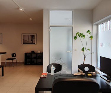 Handelspand te huur van ca. 45 m² in centrum Izegem