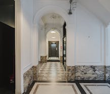 Imposante herenwoning / kantoorgebouw te koop in Kortrijk