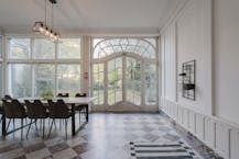 Imposante herenwoning / kantoorgebouw te koop in Kortrijk