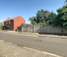 Volledig te renoveren huis of bouwgrond te koop