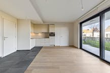 Verzorgde assistentiewoning met terras te Zwevegem