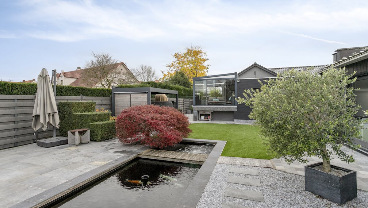 Alleenstaande woning met bijgebouw te koop in Huise (Kruisem)