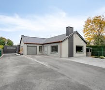 Alleenstaande woning met bijgebouw te koop in Huise (Kruisem)