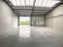 KMO-unit van ca. 192 m² voor opslag te koop in Anzegem