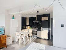 Lichtrijke studio met dubbel terras te huur in Brugge 