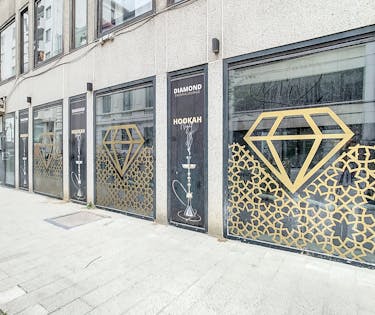 Handelsgelijksvloer te koop in het hartje van Antwerpen