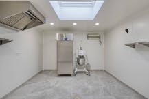 Handelspand te huur van ca. 62 m² met woonst in centrum Lauwe