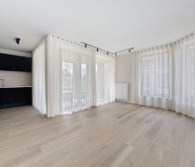 Tour & Taxis | Nieuw appartement met 1 slaapkamer, ZW terras