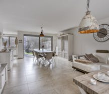 Lichtrijke gezinswoning met 4 slaapkamers te koop in Lauwe!