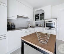 Appartement met 2 slaapkamers en garage in centrum Lanaken