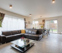 Alleenstaande villa in rustige woonwijk in Strombeek-Bever