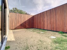 NB commercial space with a spacious basement on the Markt in De Panne.