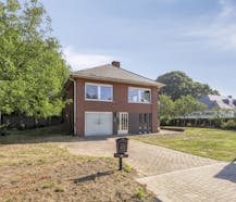 te renoveren huis op een perceel van 2445m² te koop in Geel