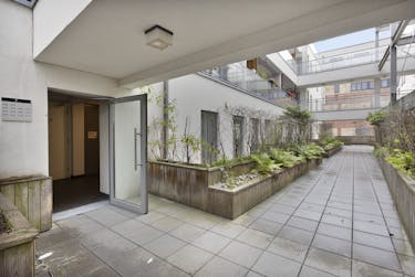 Ruim appartement met twee slaapkamers in centrum Brussel