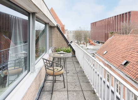 Penthouse appartement met een gevelbreedte van 8m en 2 topterrassen met zicht op de 3 torens van Brugge