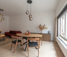 Gerenoveerd gelijkvloers appartement met twee slaapkamers