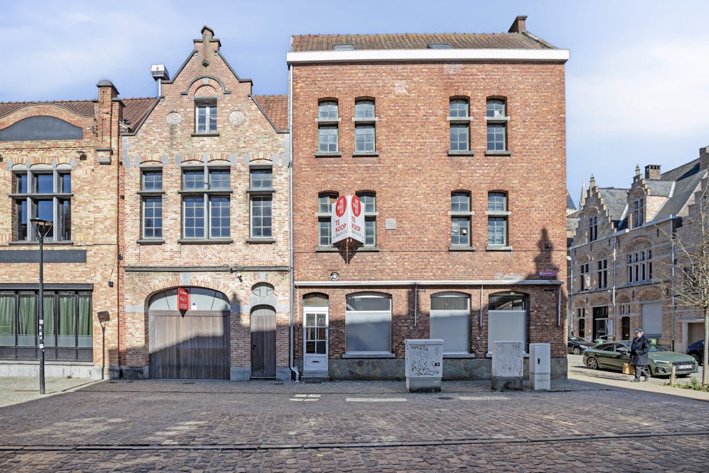 Handelspand te koop in het centrum Ieper