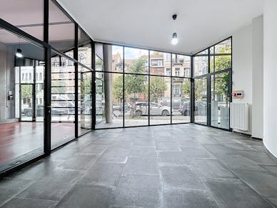 Handelspand te huur Schaarbeek