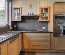 Huis met 5 slaapkamers te koop in centrum Knesselare