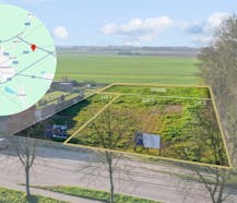 Mooi en zuidgericht stuk bouwgrond (2.461m²) voor open bebouwing